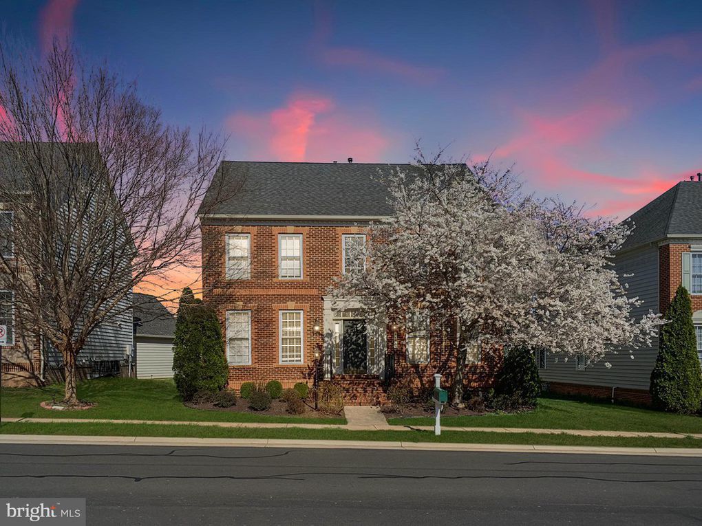 14018 Clatterbuck Loop, Gainesville, VA 20155
